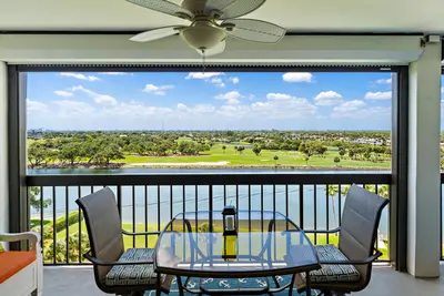 356 Golfview Road 903, North Palm Beach – sold