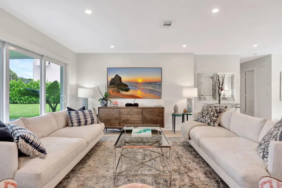 7-web-or-mls-_MLP1139 at 359 Beacon Street, Tequesta