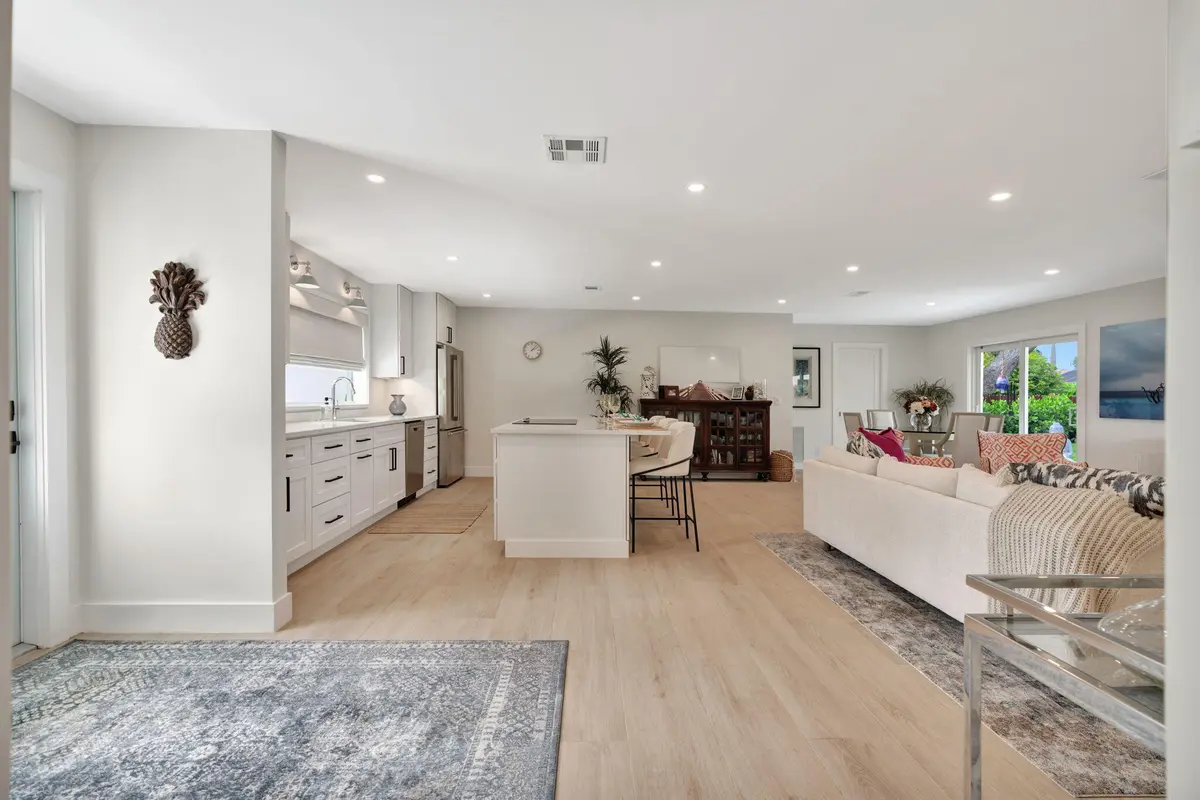 10-web-or-mls-_MLP1154 at 359 Beacon Street, Tequesta
