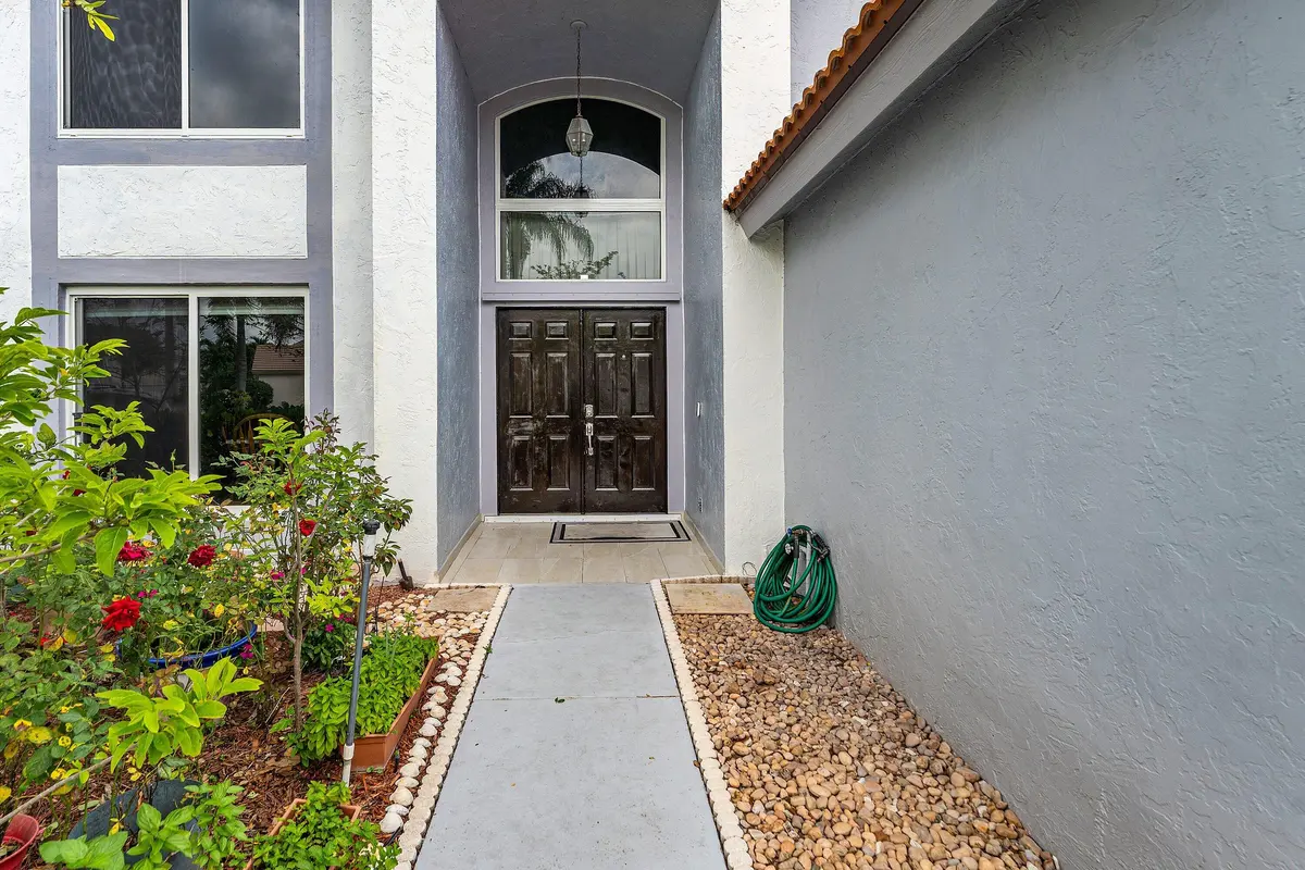 Front Entrance at 143 St Michaels Court, Jupiter