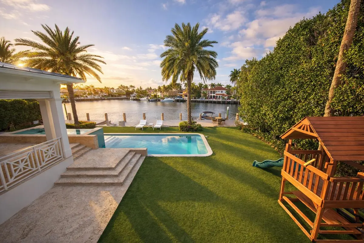 Sunset at 1605 SE 9th Street, Fort Lauderdale
