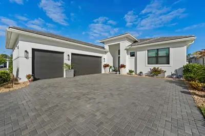 2044 SE Mosaic Boulevard, Port St. Lucie – Single Family Residence for sale