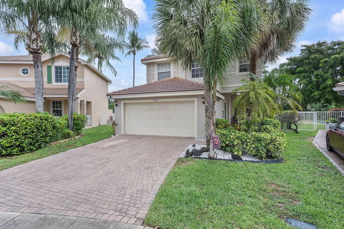 24-web-or-mls-DSC04977 (2) at 5120 Crescent Moon Drive, Greenacres