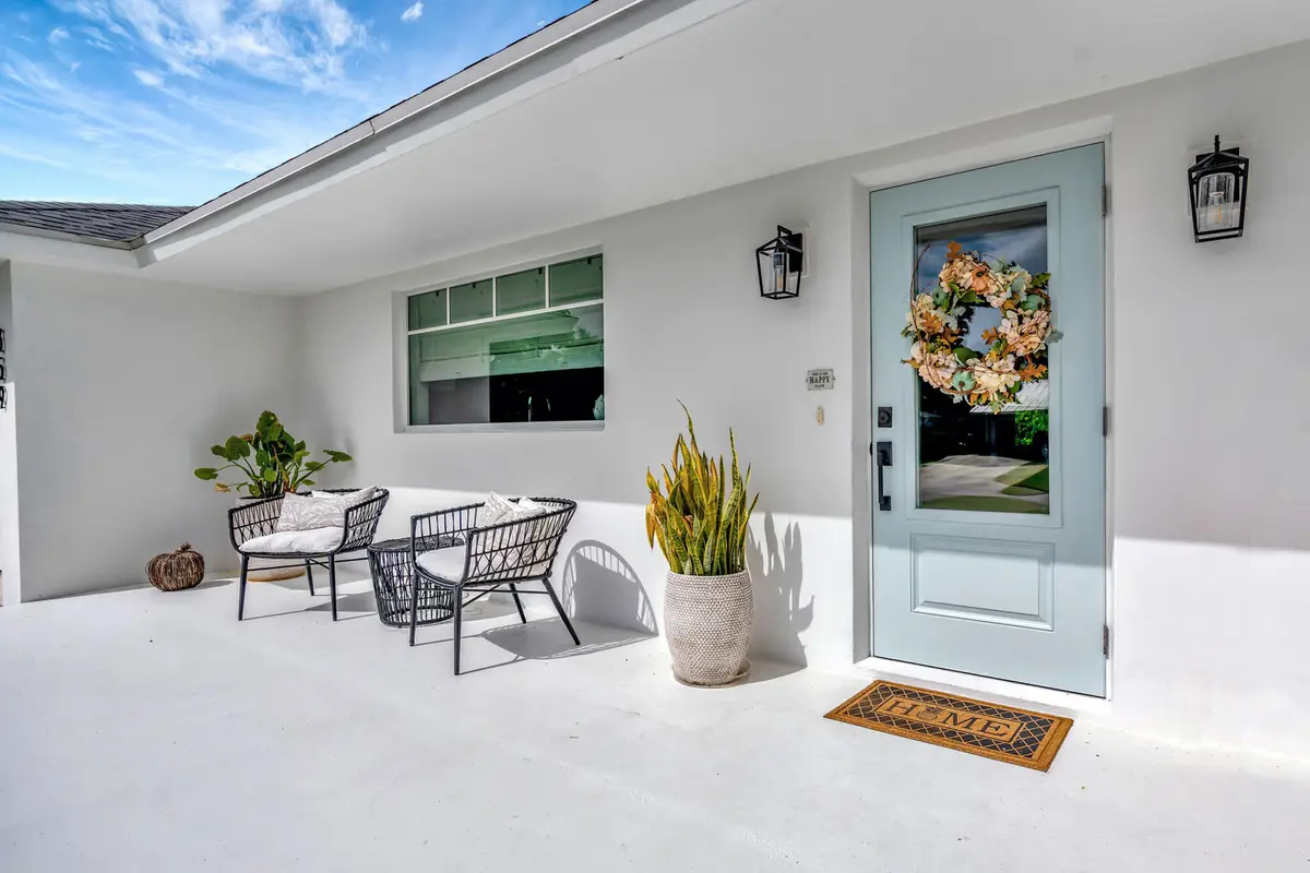 FrontDoor2 at 359 Beacon Street, Tequesta