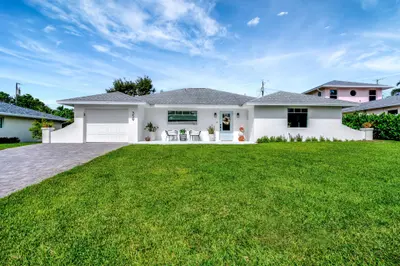 359 Beacon Street, Tequesta – sold
