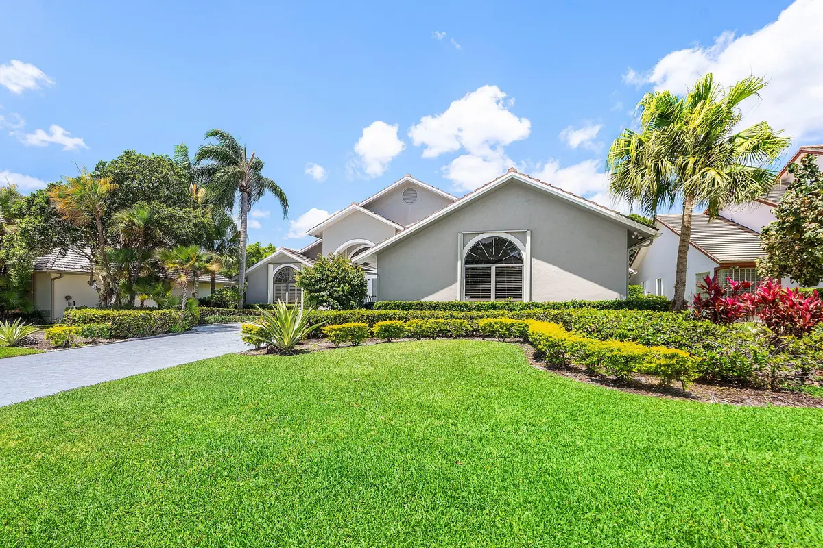 Front of the home at 6415 Brandon Street, Palm Beach Gardens