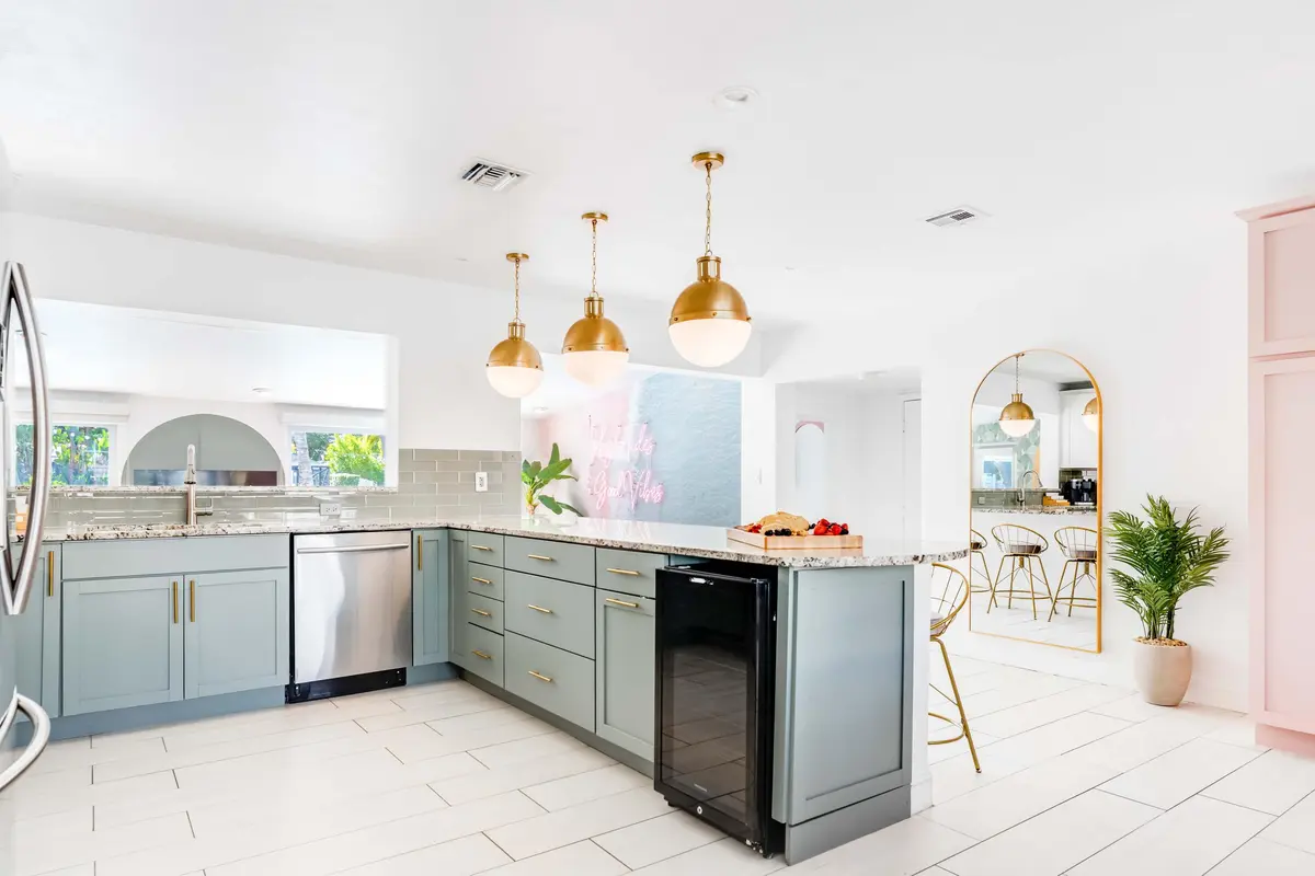 3057 kitchen at 3057 NE 16th Avenue, Oakland Park