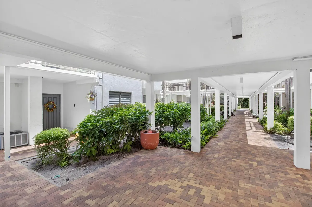 3-web-or-mls-DSC_5624 at 900 GREENSWARD Lane 110-G, Delray Beach