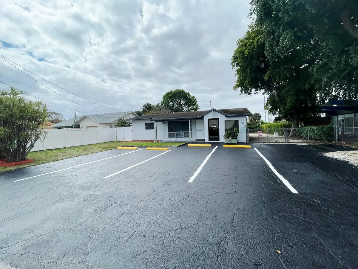 IMG-20260415-WA0005(1) at 840 NW 33rd Street, Oakland Park