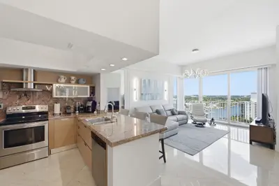 3020 NE 32nd Avenue Ph1, Fort Lauderdale – penthouse for sale