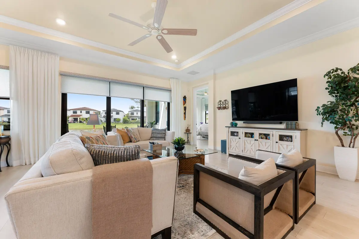 16148 Key Biscayne Lane, Westlake, FL – photo 7