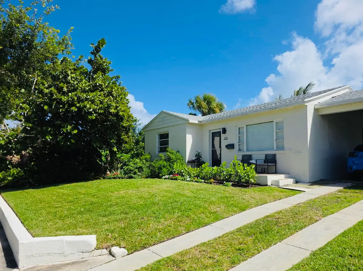 Front at 330 Nathan Hale Road, West Palm Beach