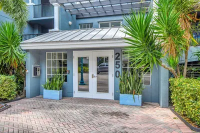 250 NE 3rd Avenue 1408, Delray Beach – sold