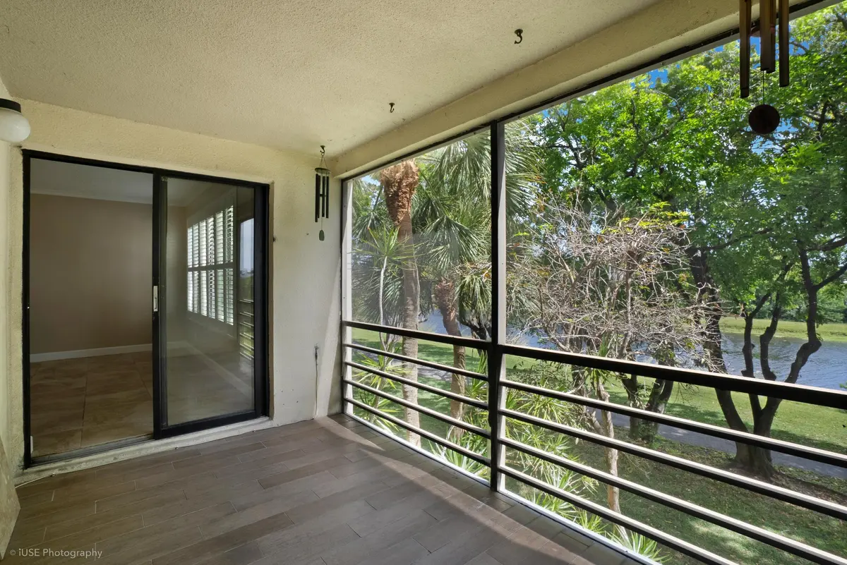 iUSE photography_DSC01023DSC01200 at 2314 S Cypress Bend Drive Unit 313, Pompano Beach
