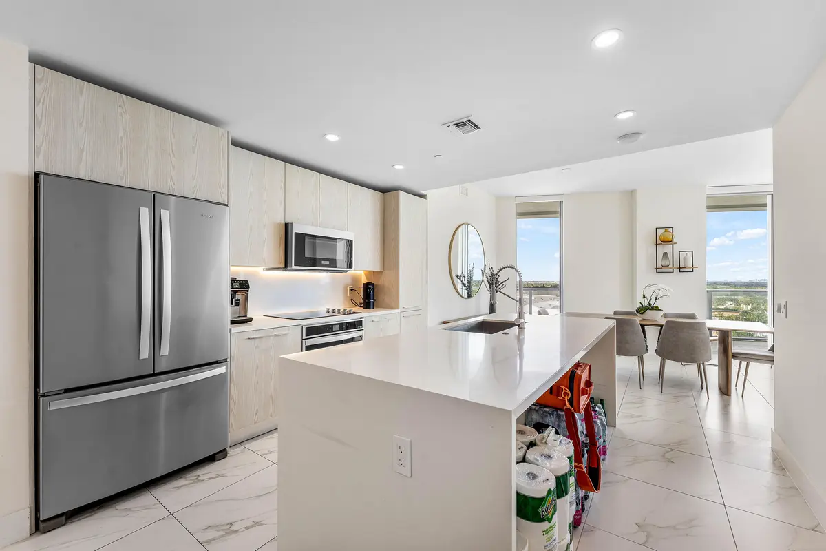 1509 3 at 2000 Metropica Way 1509, Sunrise