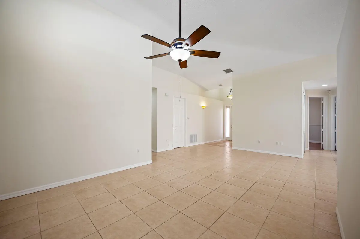10-web-or-mls-7039-golf-pointe-cir at 7039 Golf Pointe Circle, Tamarac