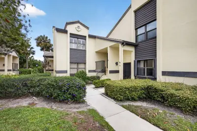 3961 SW Greenwood Way G, Palm City – Condominium for sale