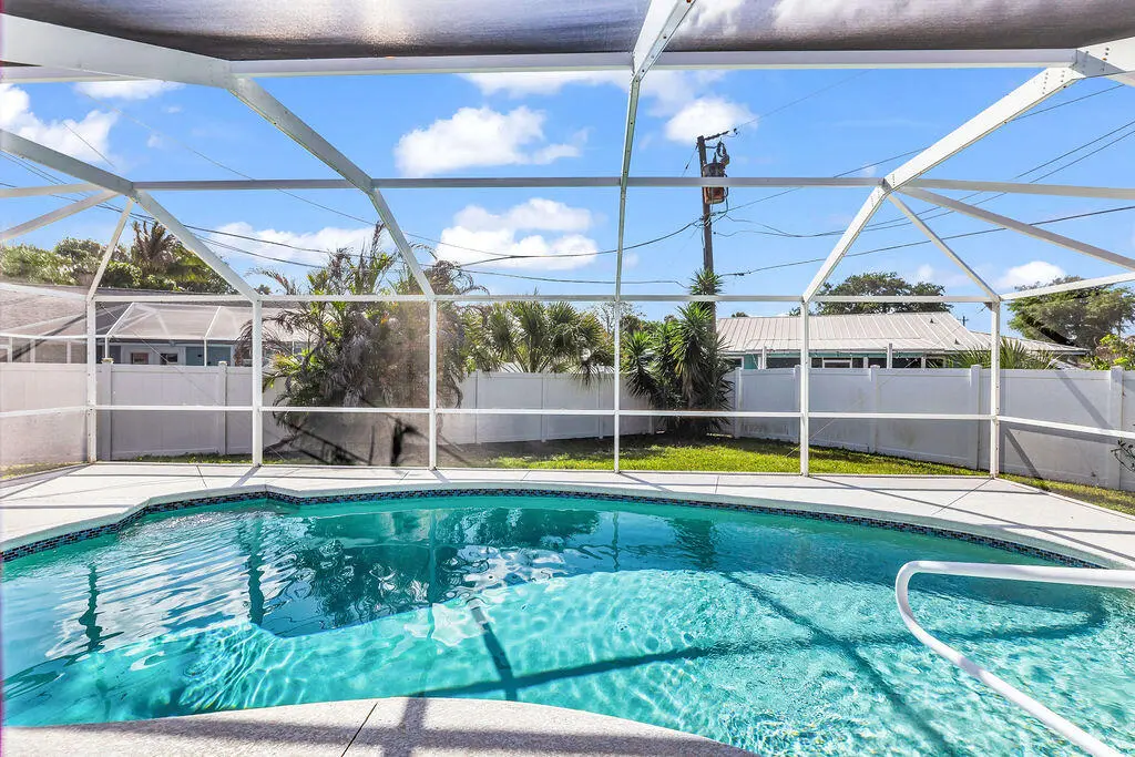Image11 at 2024 NE 24th Street, Jensen Beach