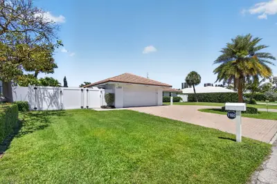 1160 Coral Way, Singer Island – sold
