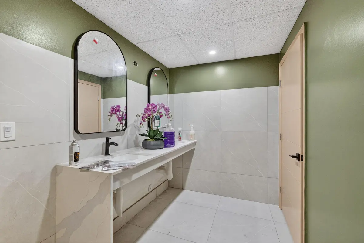 11-web-or-mls-8I8A1763 at 3134 NE 9th Street, Fort Lauderdale
