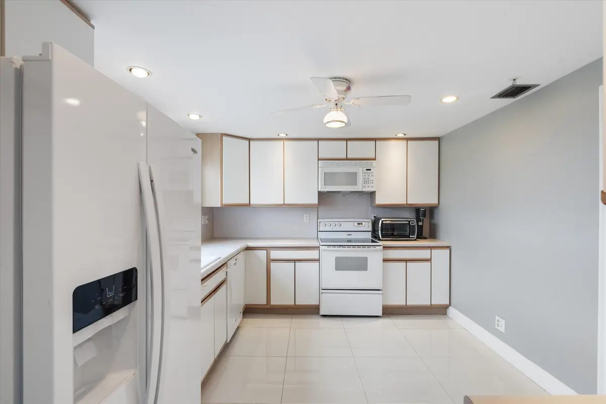 07-3300 S Ocean Blvd #617 Highland Beach at 3300 S Ocean Boulevard 617-c, Highland Beach