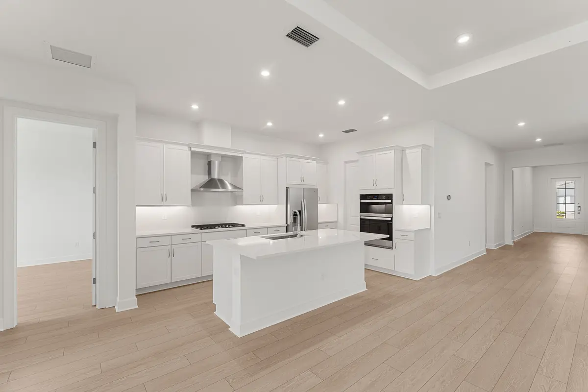 US_SEF_MERIDIAN_LOT 62_KITCHEN at 10412 SW Jadewood Court, Port St. Lucie