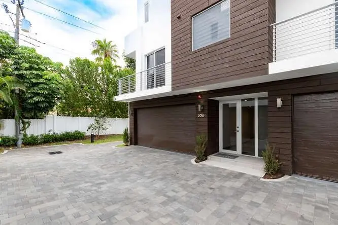 Photo 4 at 700 NE 14th Avenue 206, Fort Lauderdale
