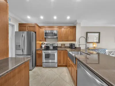 1461 S Ocean Boulevard 218, Lauderdale-By-The-Sea – sold