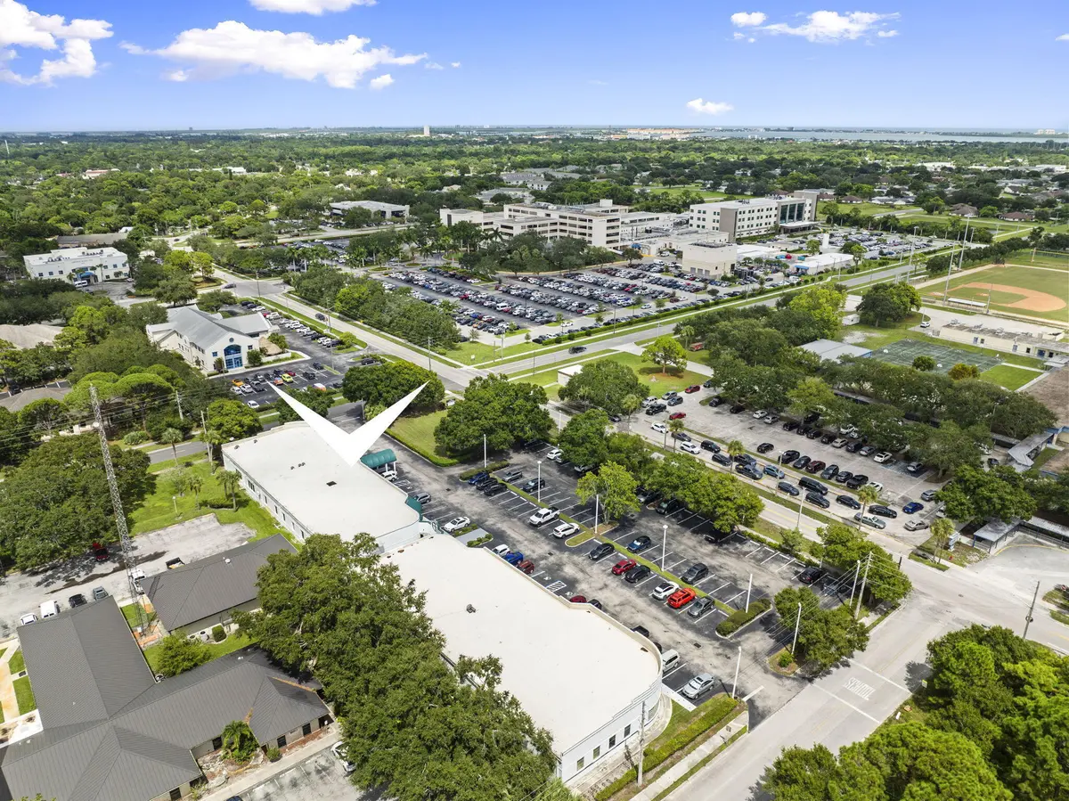 laroya 3 at 1801 S 23rd Street, Fort Pierce