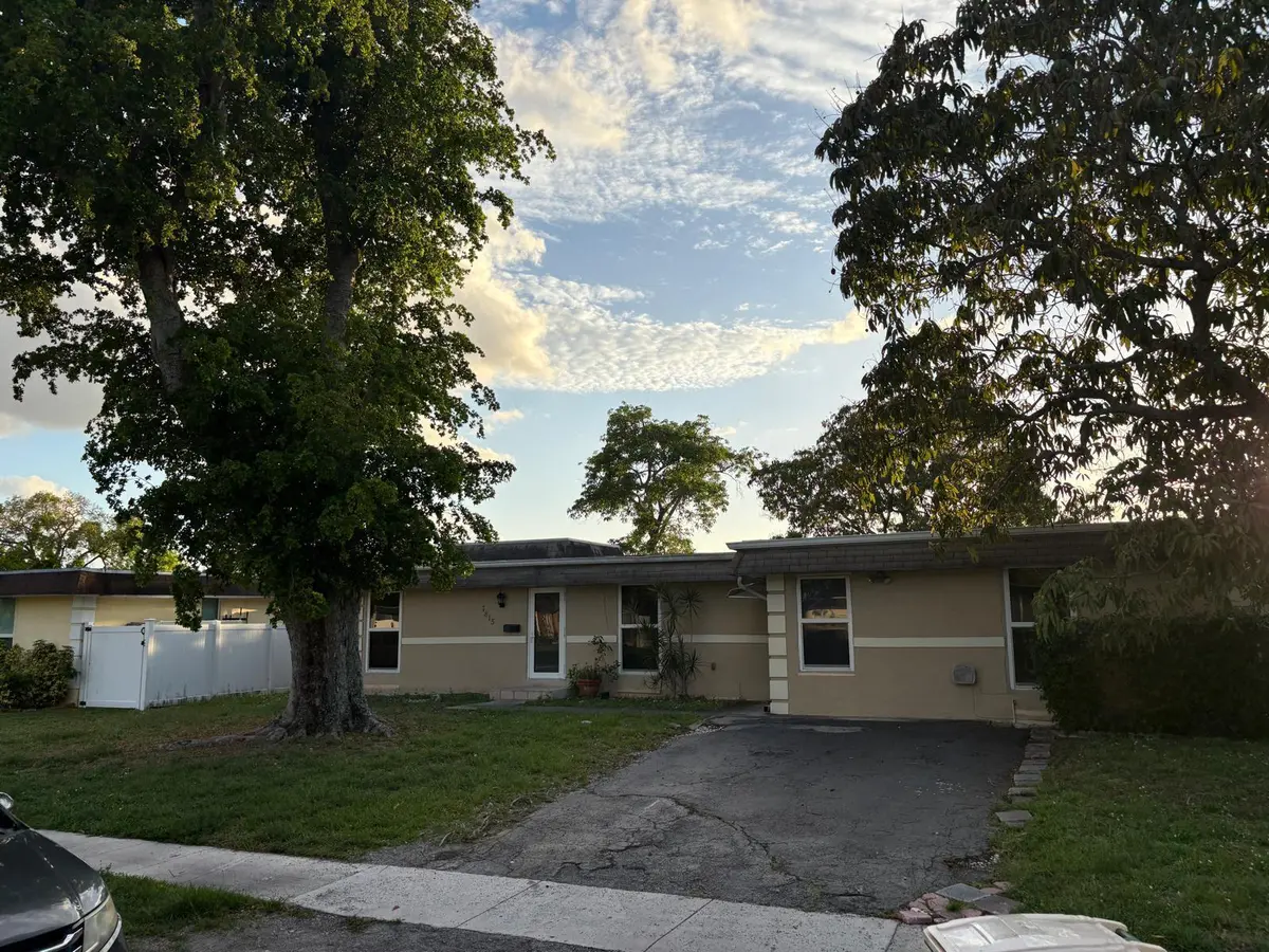 WhatsApp Image 2026-04-23 at 9.29.19 AM at 7815 NW 67th Avenue, Tamarac
