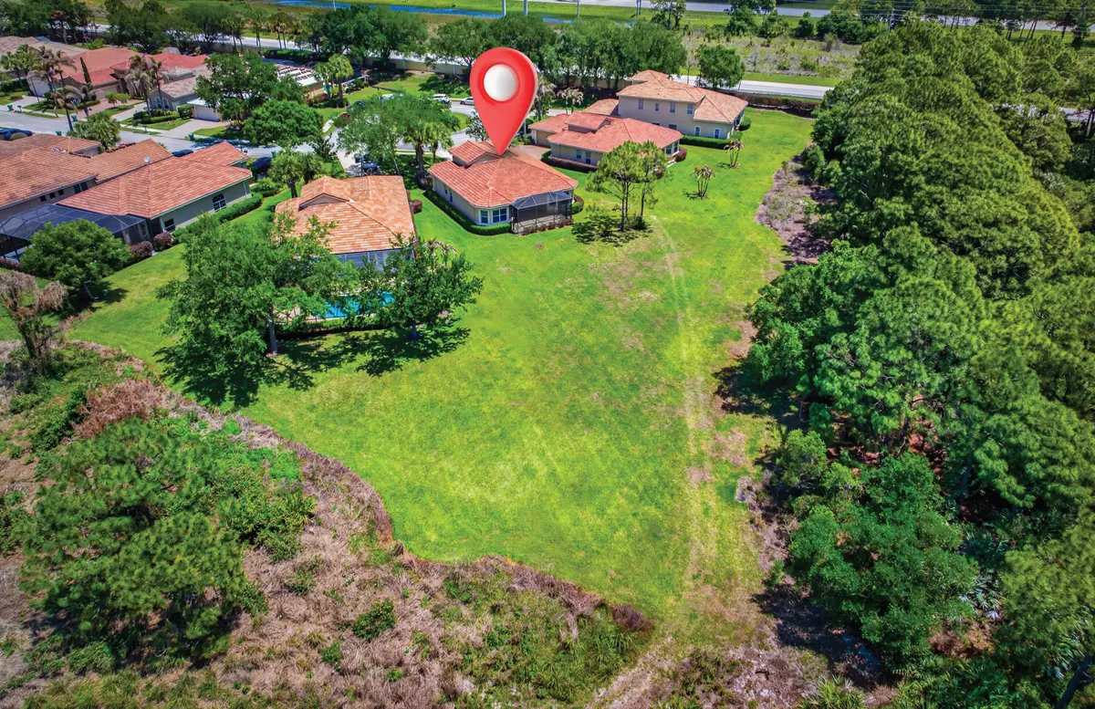 private cart path at 7453 Bob O Link Way, Port St. Lucie