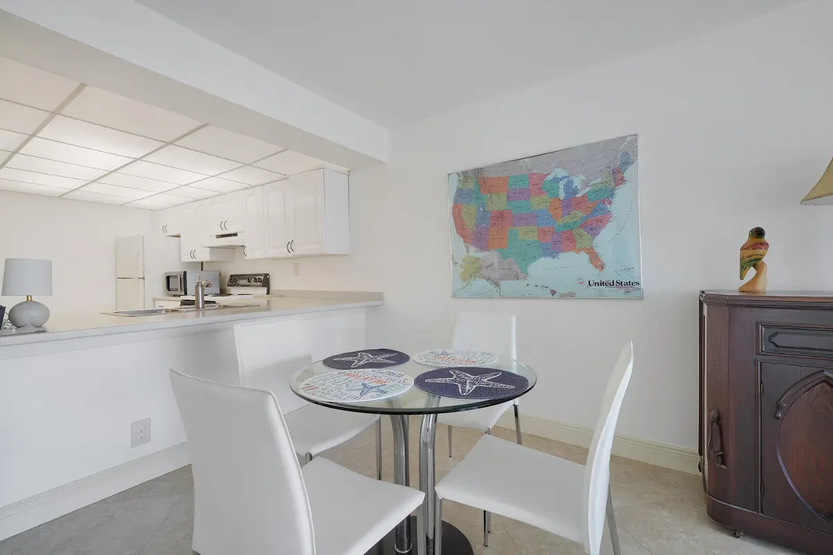 Dining Area at 8 Royal Palm Way 401, Boca Raton