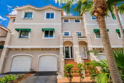 12616 NW 14th Court, Sunrise – Townhouse for sale