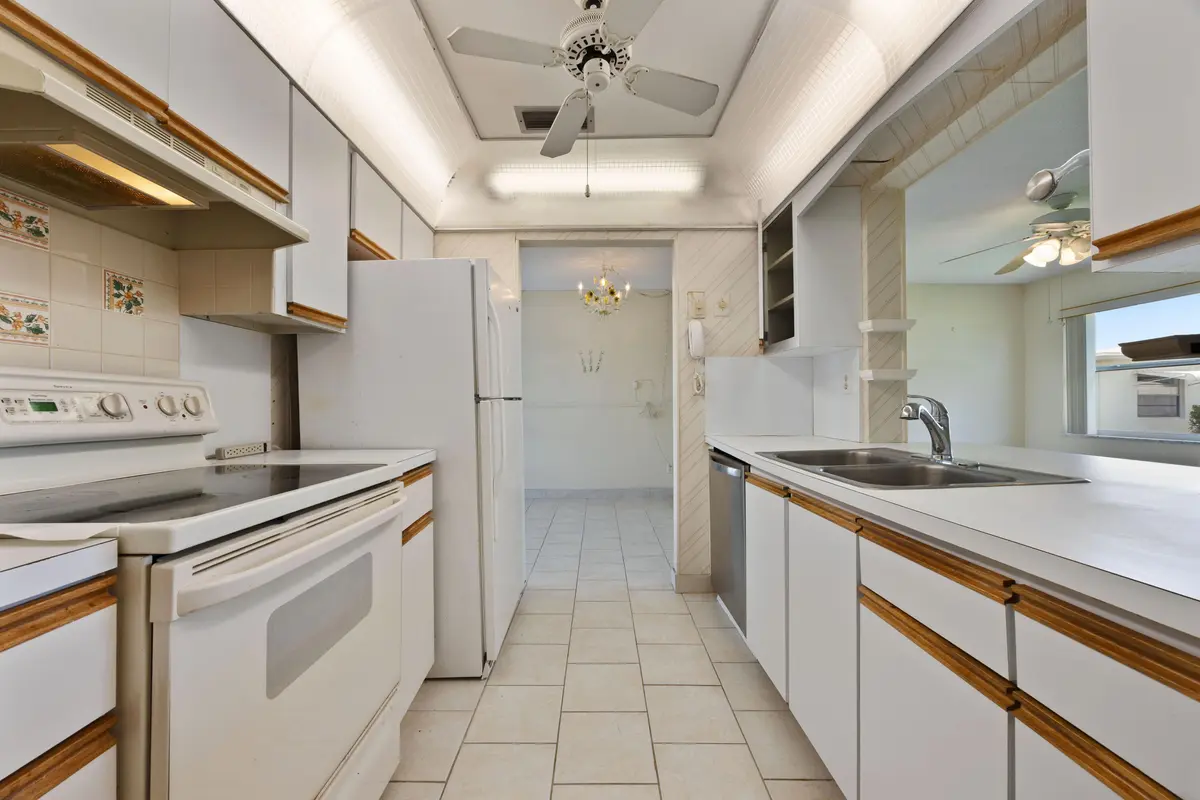 KITCHEN at 904 SW 5th Court, Boynton Beach