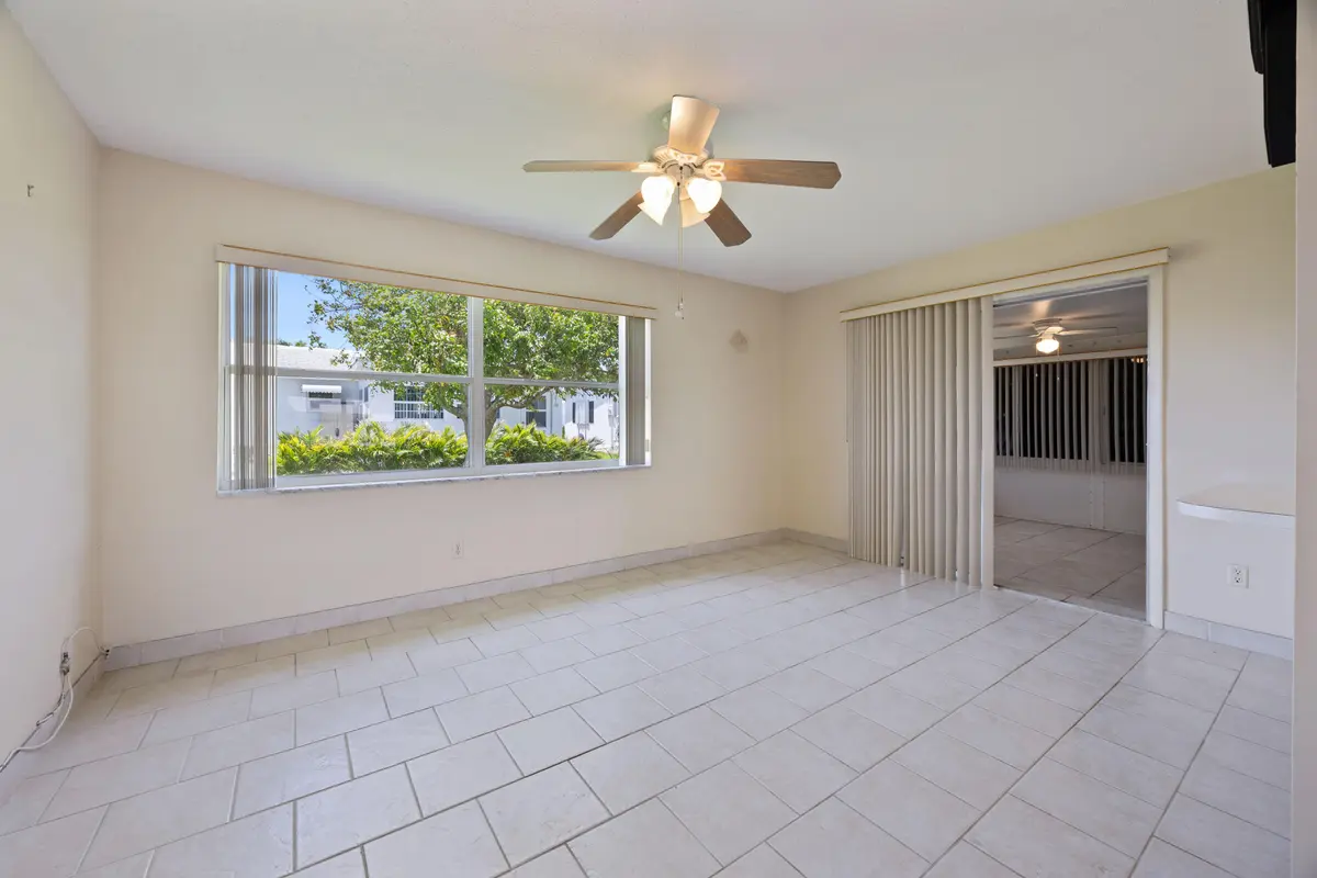 FAMILY ROOM at 904 SW 5th Court, Boynton Beach