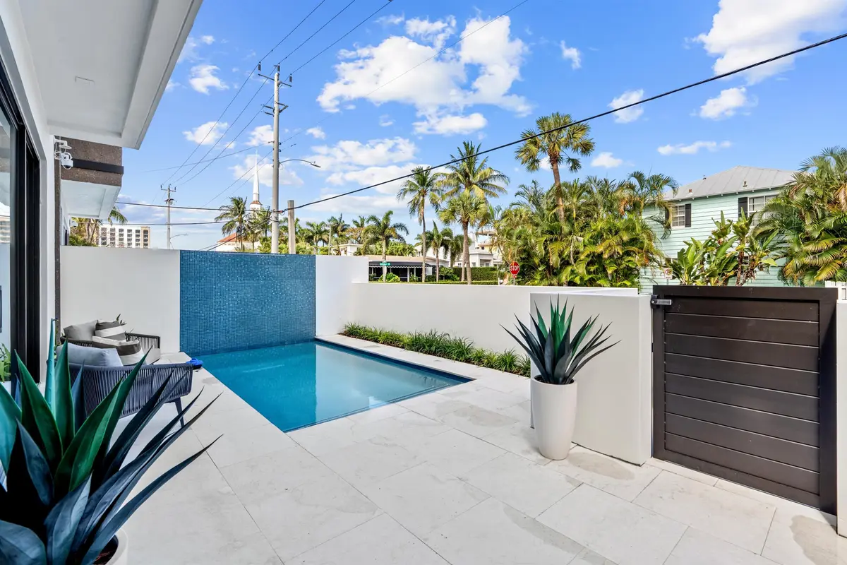 PATIO_TO_VIEW_DT at 100 Gleason Street 204, Delray Beach