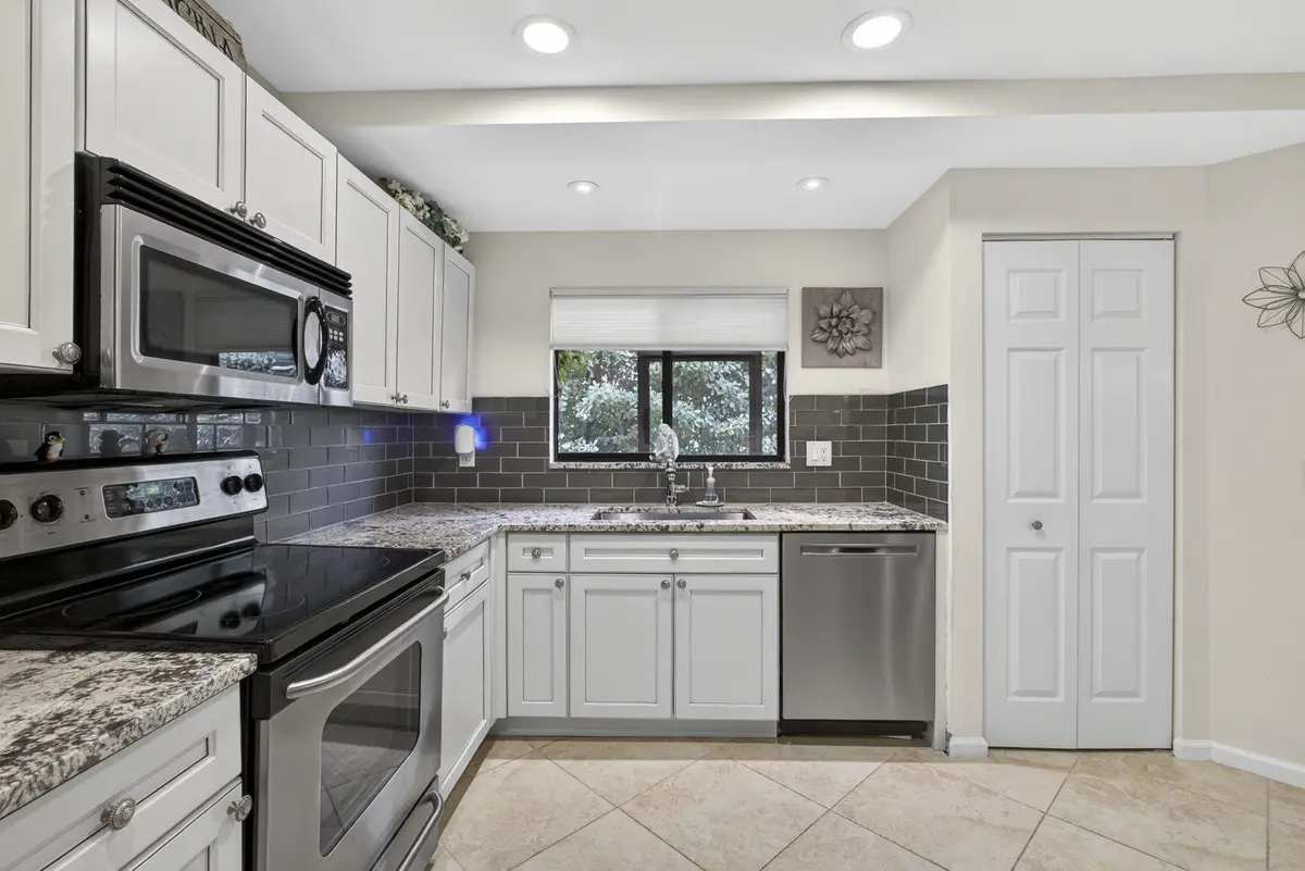 21-web-or-mls-BS1A8031 at 23 Lexington Lane B, Palm Beach Gardens