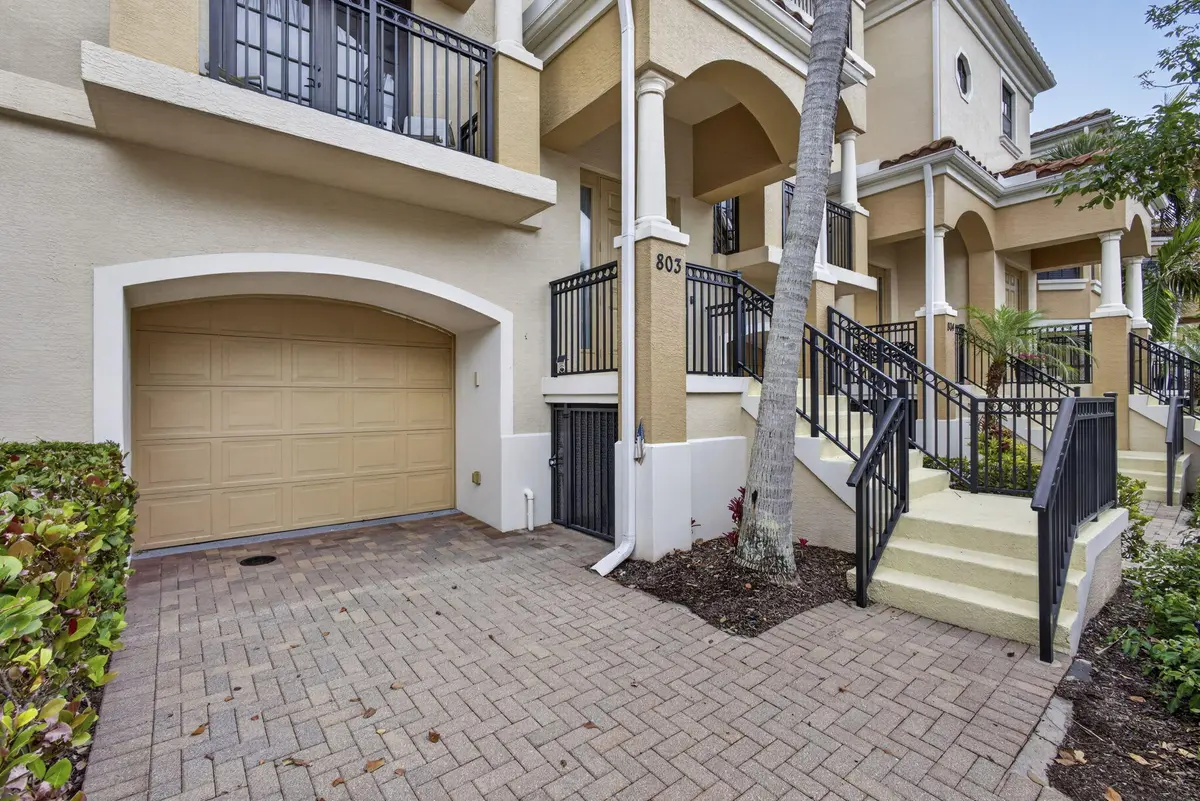 4-web-or-mls-BS1A8167 at 803 Del Sol Circle, Tequesta