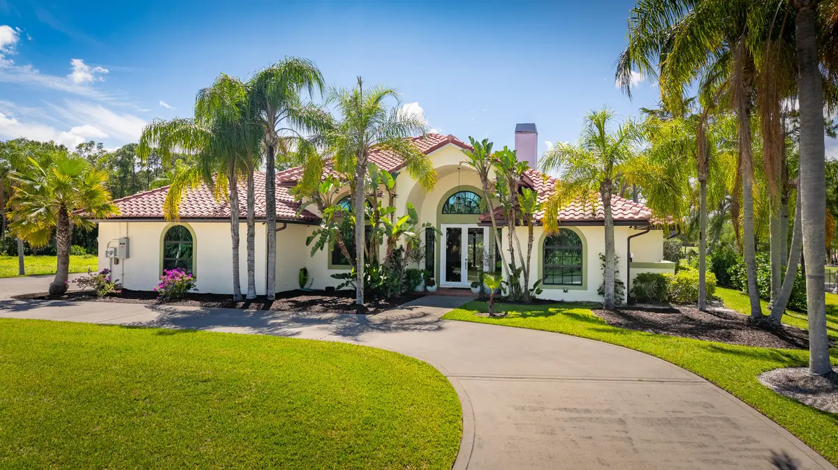 18680 SE Old Trail Dr E -61 at 18680 SE Old Trail Drive, Jupiter