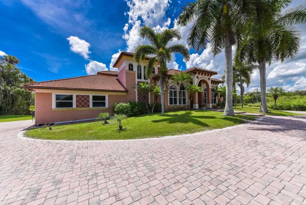 3646 S Jenkins Rd Fort Pierce-large-022- at 3646 S Jenkins Road, Fort Pierce
