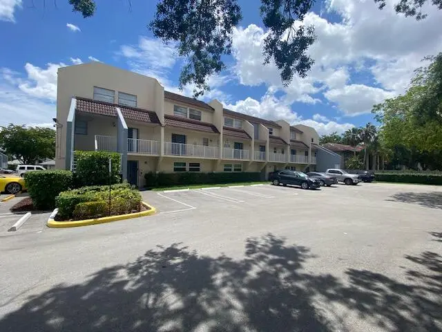 IMG_1384 at 3751 NW 115th Avenue 4-3, Coral Springs