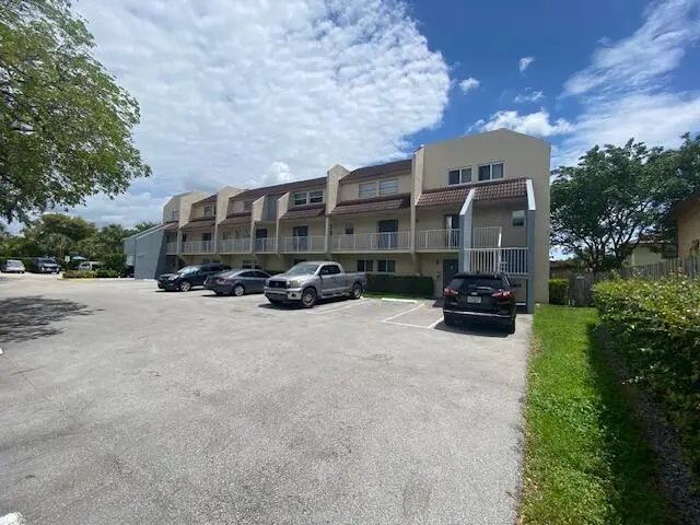 IMG_1387 at 3751 NW 115th Avenue 4-3, Coral Springs
