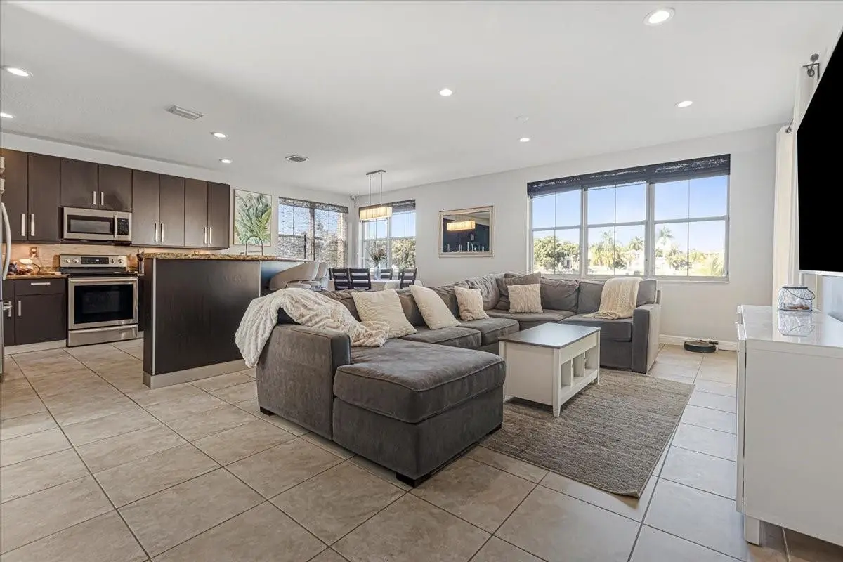 Photo 8 at 2316 SW 127th Avenue, Miramar