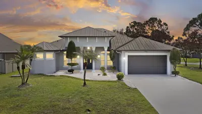 5445 NW Briscoe Drive, Port St. Lucie – sold