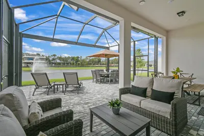 9358 Cape Honey Bee Lane, Lake Worth – sold