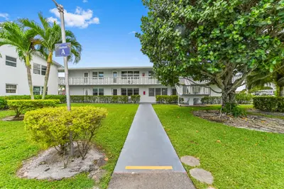 2 Chatham A, West Palm Beach – sold