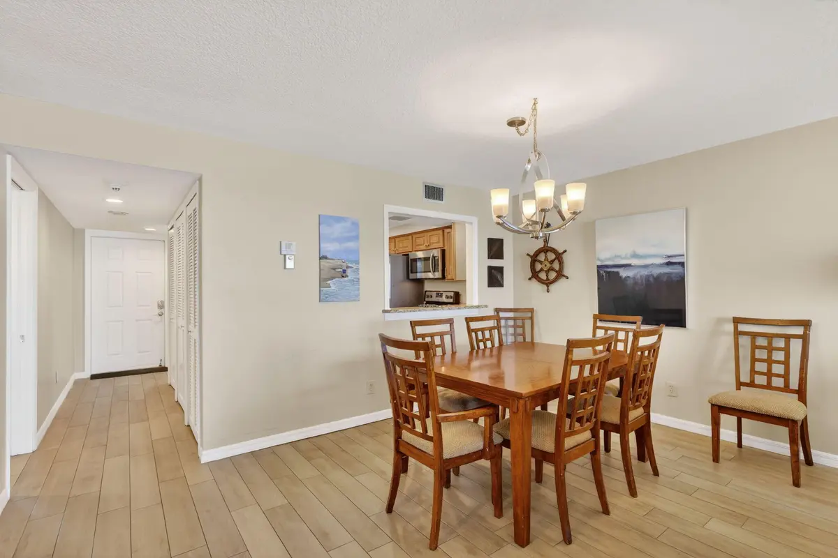 10-web-or-mls-5P1A8244 at 5061 N Highway A1a 905, Hutchinson Island