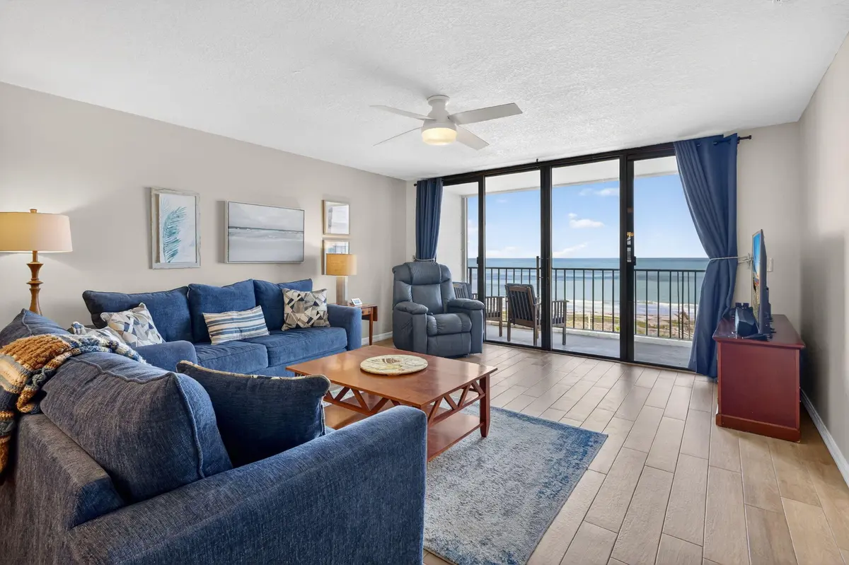 11-web-or-mls-5P1A8263 at 5061 N Highway A1a 905, Hutchinson Island
