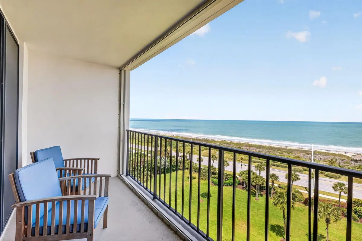 17-web-or-mls-5P1A8288 at 5061 N Highway A1a 905, Hutchinson Island