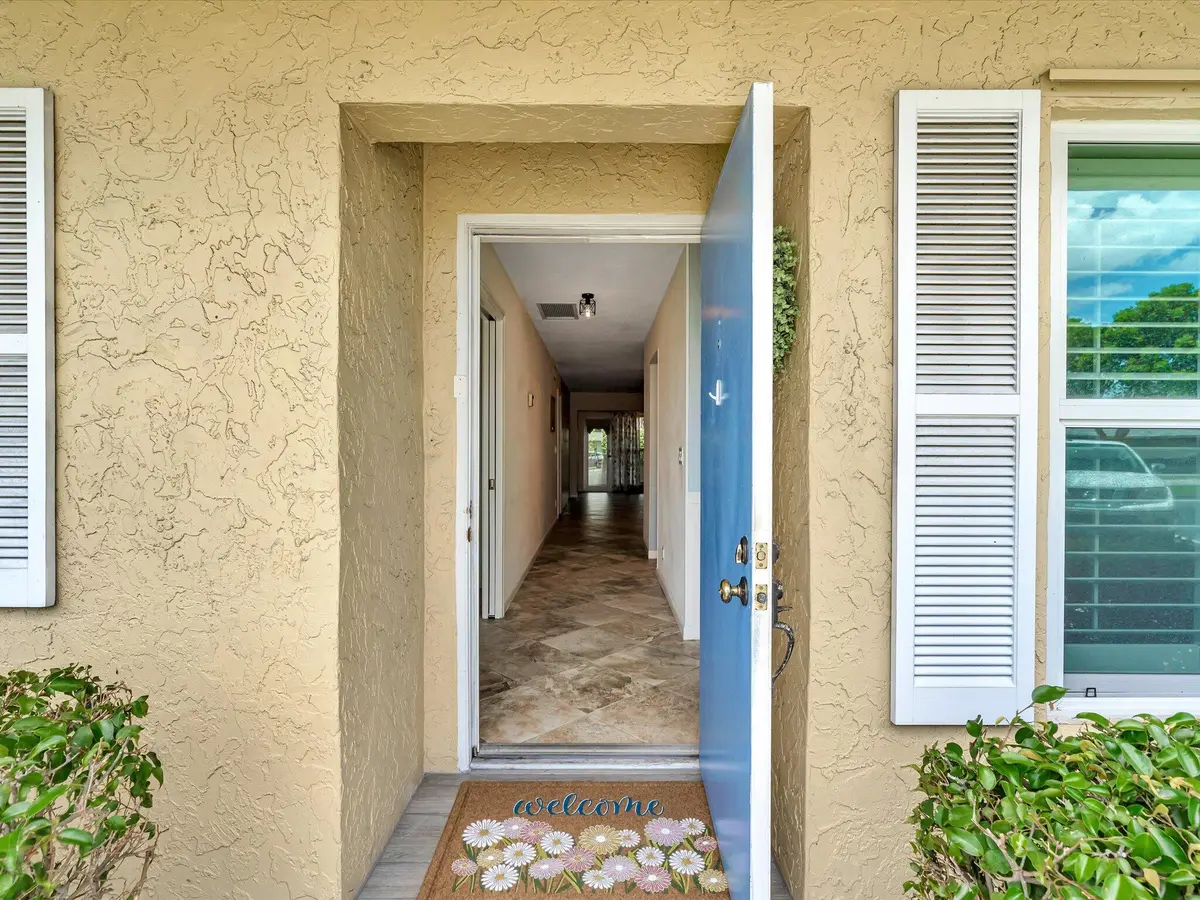 Come on in! at 1151 Calamondin Terrace 103, Delray Beach